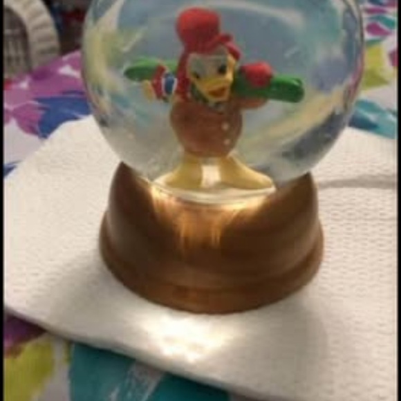 Disney  Donald Duck Snow Globe with Red Green,new bread dipping set,tablecloth - Picture 1 of 9